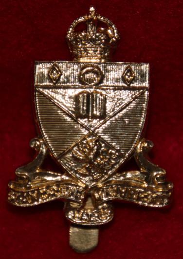 Anodised St Andrews University Cap Badge