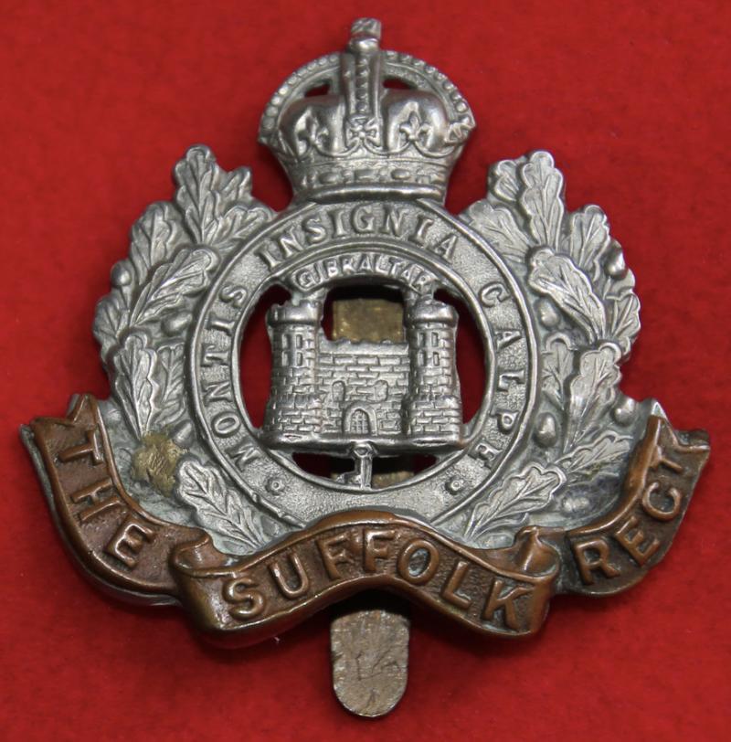 Suffolk Regt 'Two Towers' Cap Badge