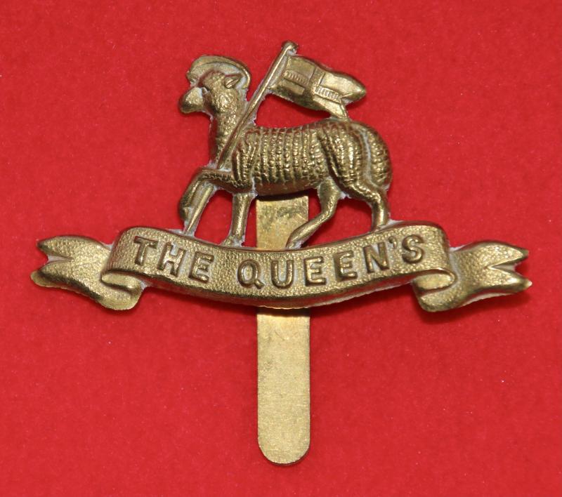 The Queen's Regt Puggaree Badge