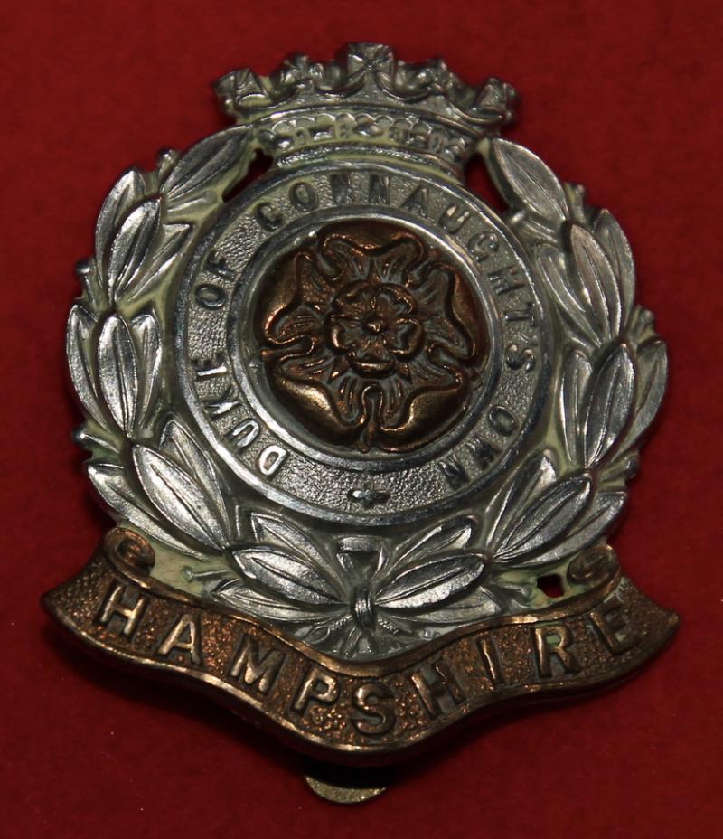 6th Hampshire Cap Badge
