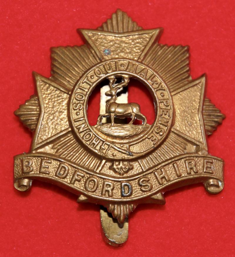 Bedfordshire Regt 1916 Cap Badge