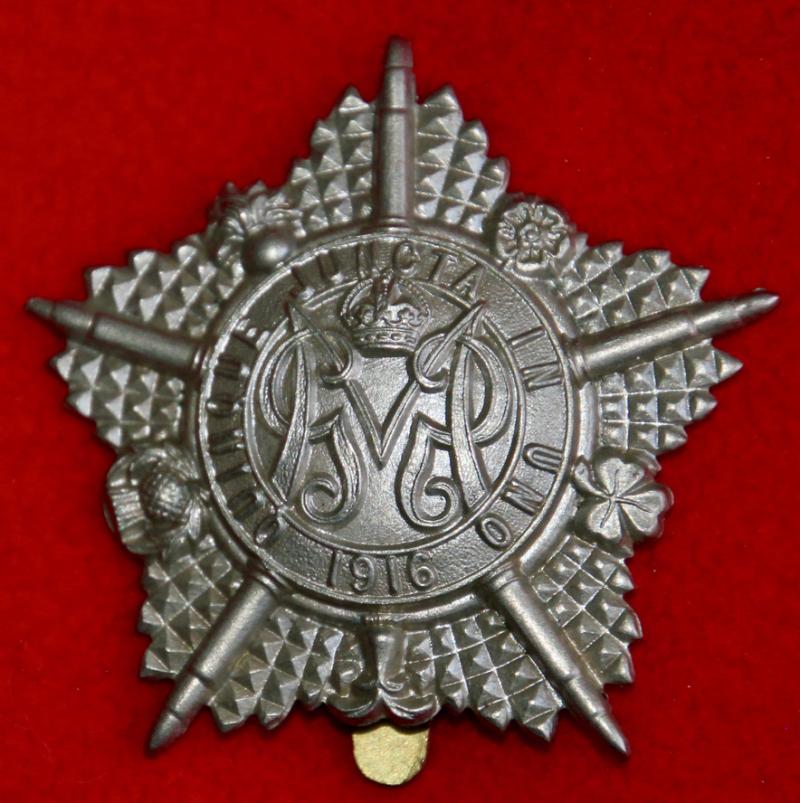 Guards Machine Gun Battalion Cap Badge