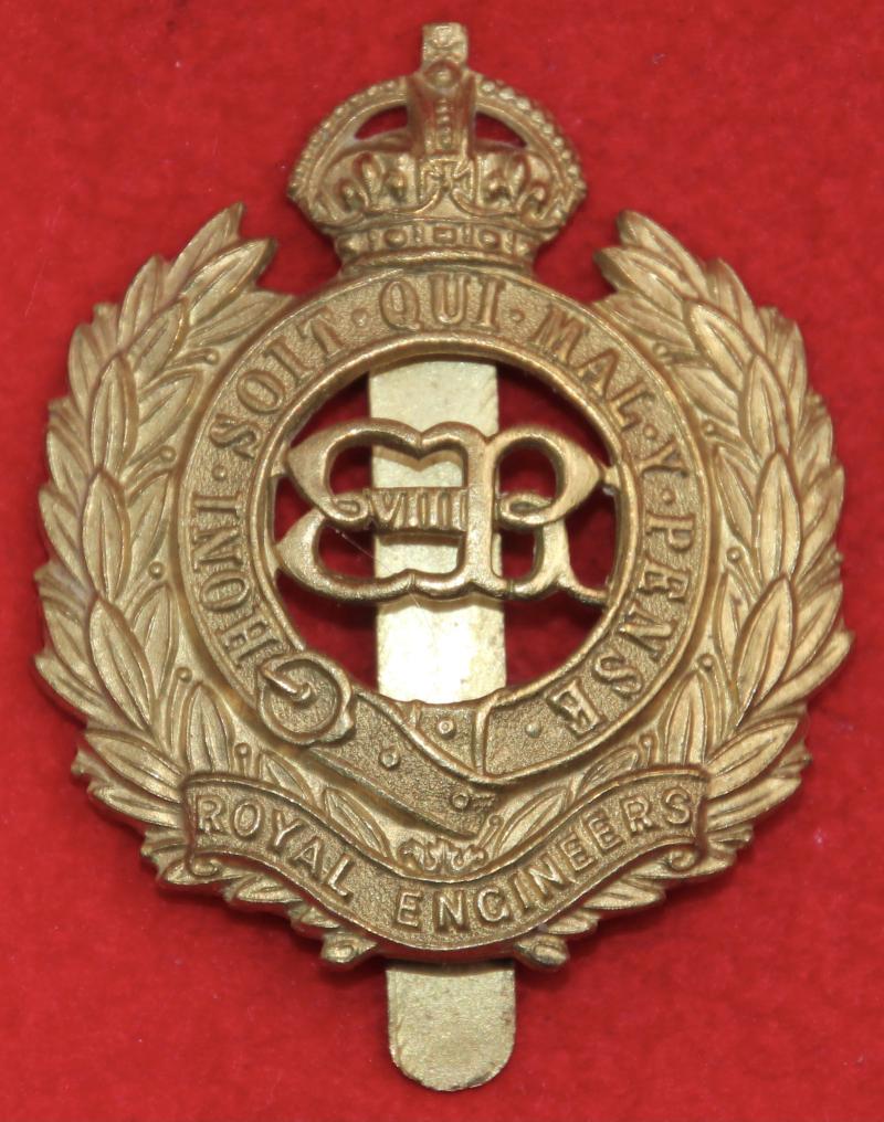 RE Ed8th Cap Badge