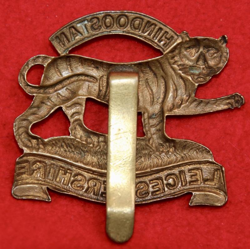 Leicestershire Regt (1916) Cap Badge