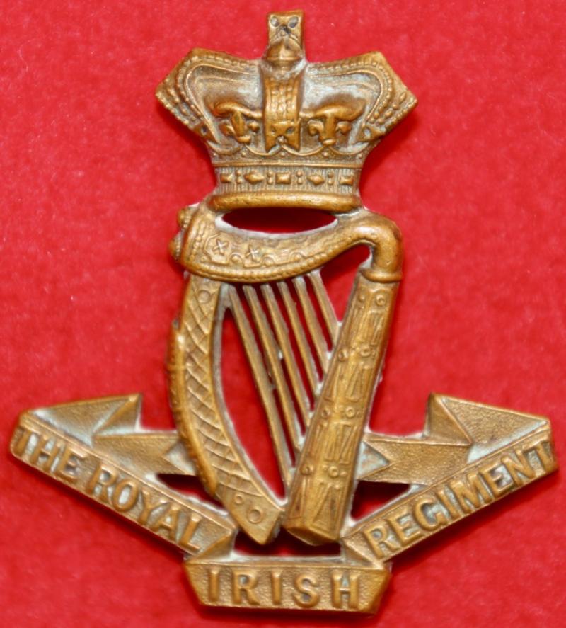 Victorian R Irish Regt Cap Badge