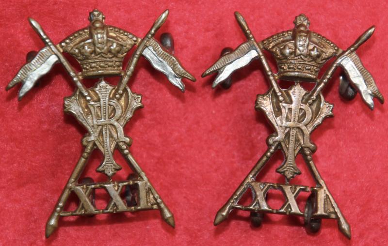 Victorian 21L Collar Badges