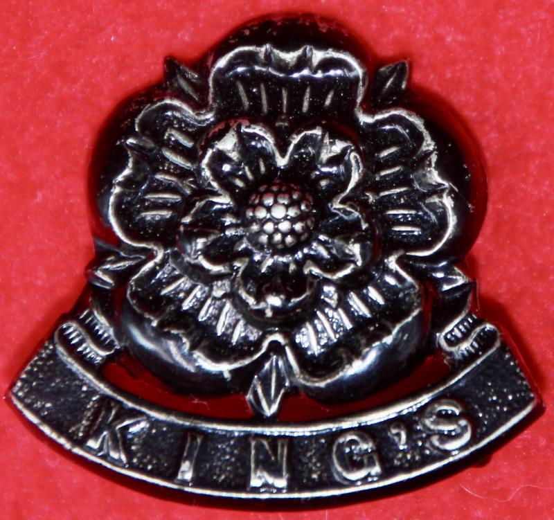 Early King's Regt Collar Badge