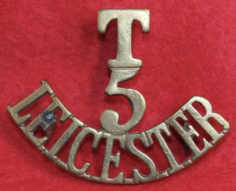 T/5/Leicester Shoulder Title
