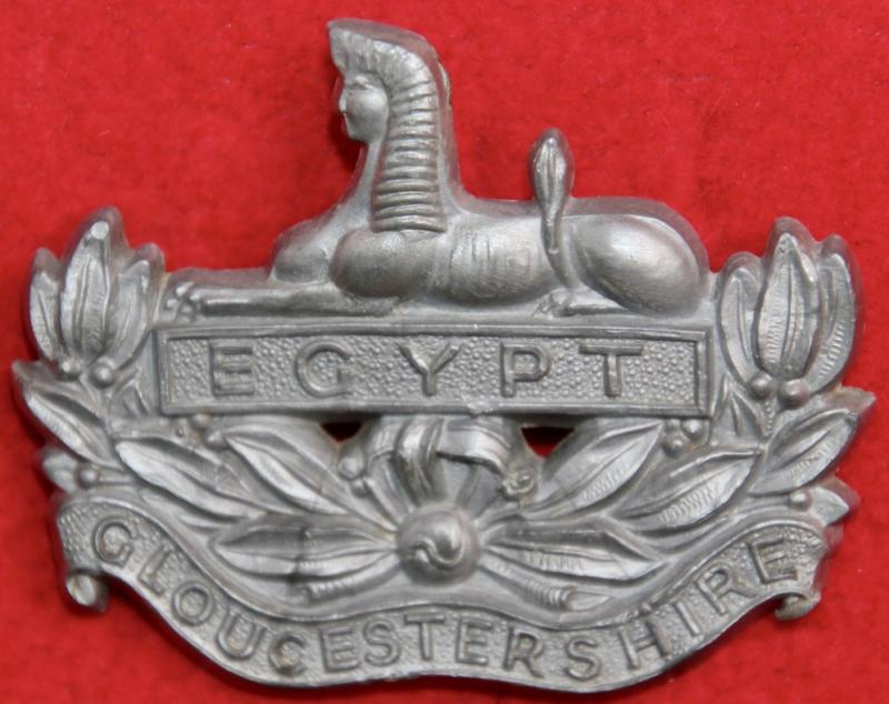 Gloster Regt Plastic Cap Badge