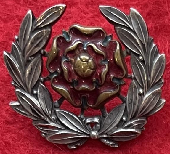 3rd Hants Collar Badge