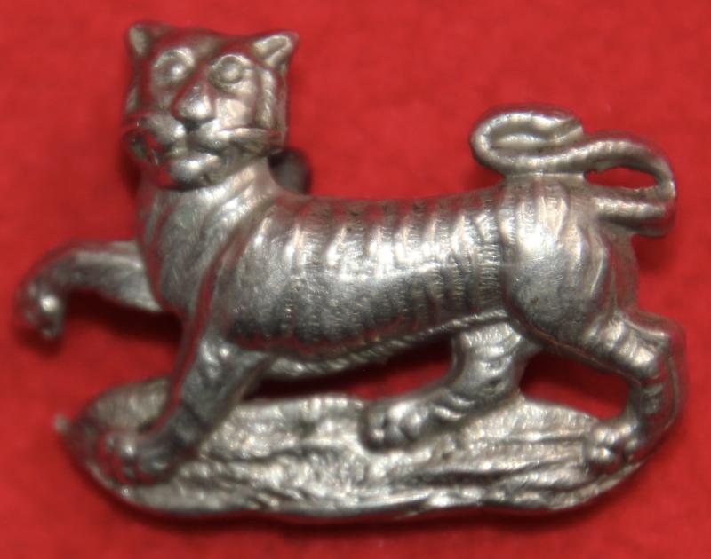 Hampshire Regt (Vols) FS Cap Badge