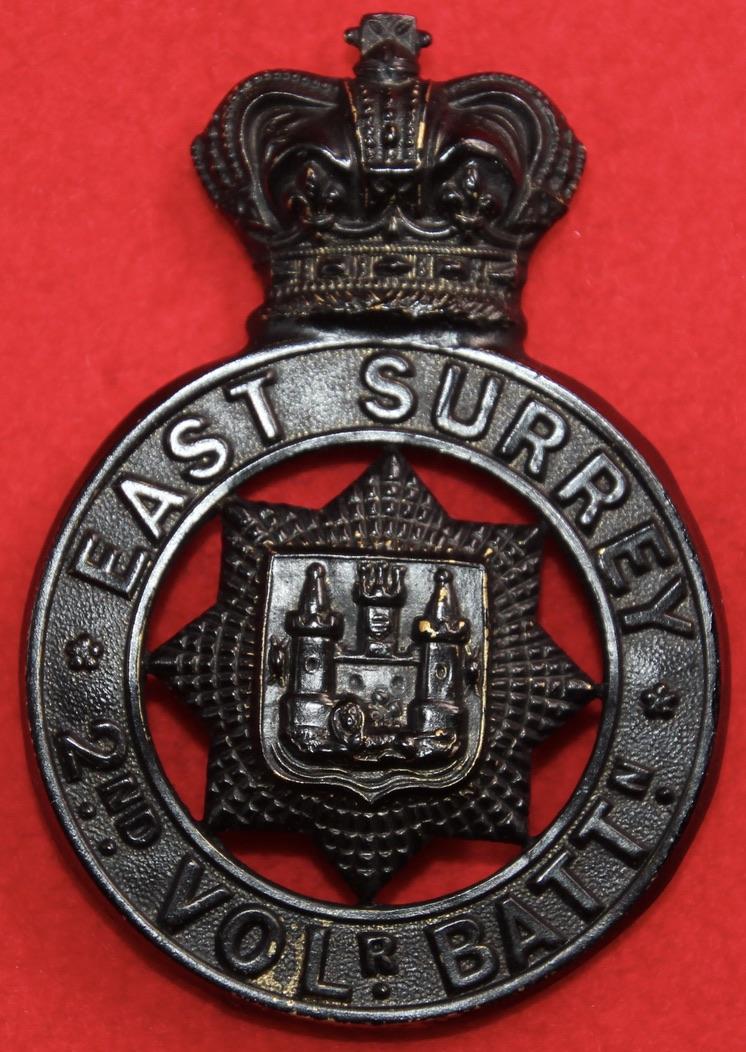 2VB E Surrey Glengarry Badge