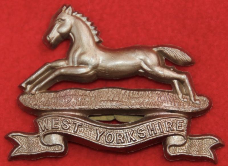 W Yorks Plastic Cap Badge