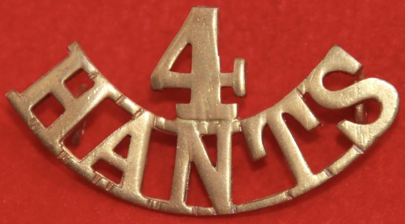 4/Hants Shoulder Title