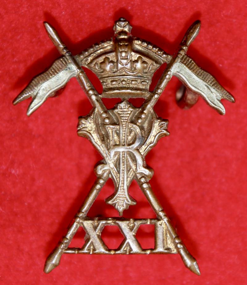 Victorian 21L Collar Badge