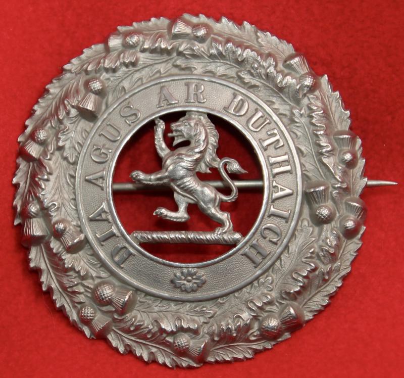 5VB Black Watch Plaid Brooch