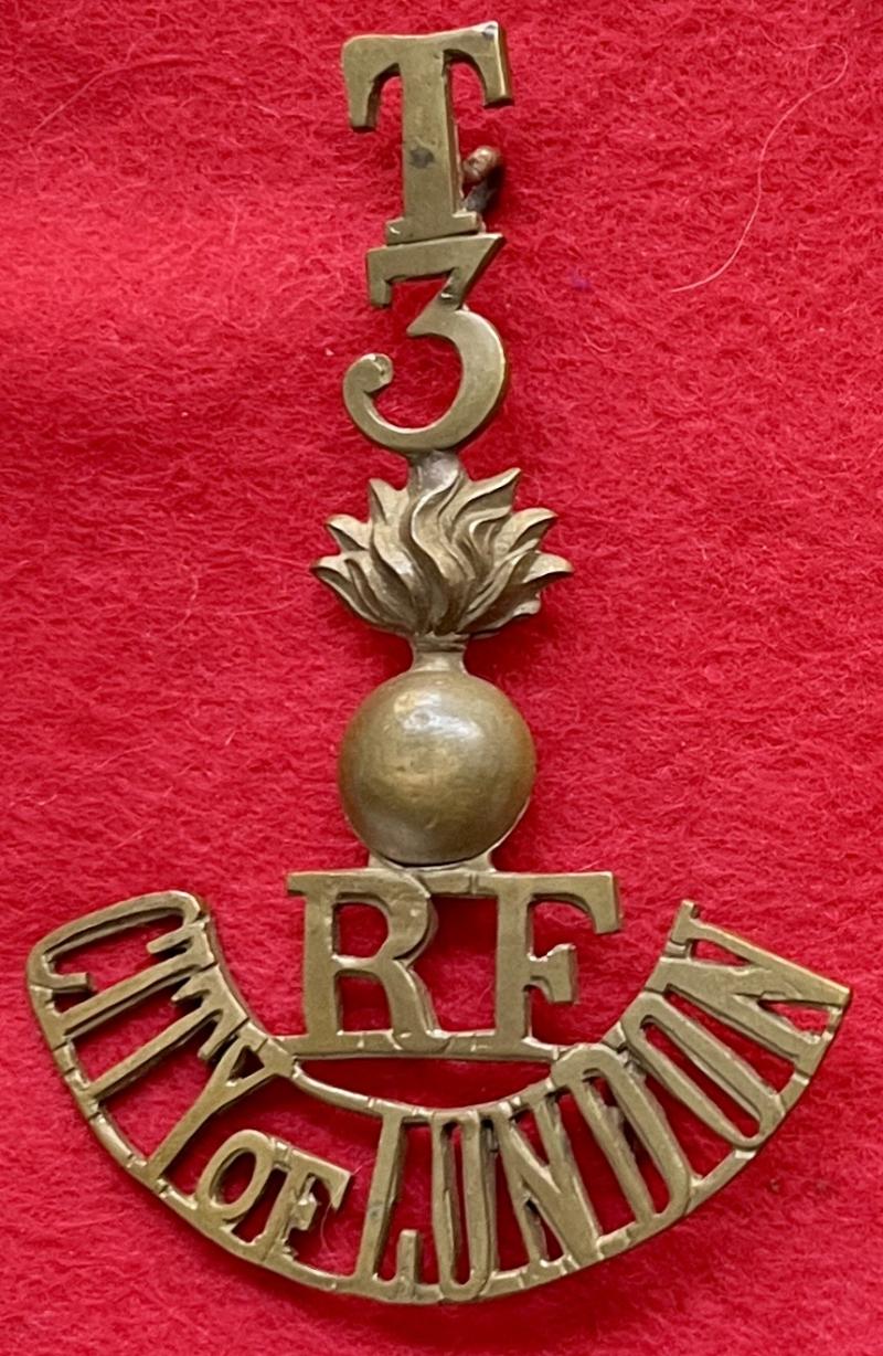 T/3/grenade/RF/City of London Shoulder Title