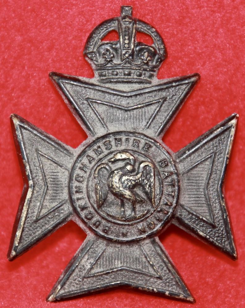 Bucks Batt Cap Badge