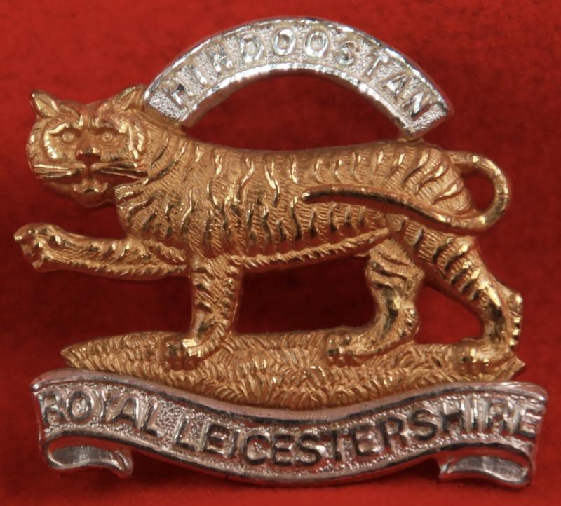 R Leics Officer's Beret Badge