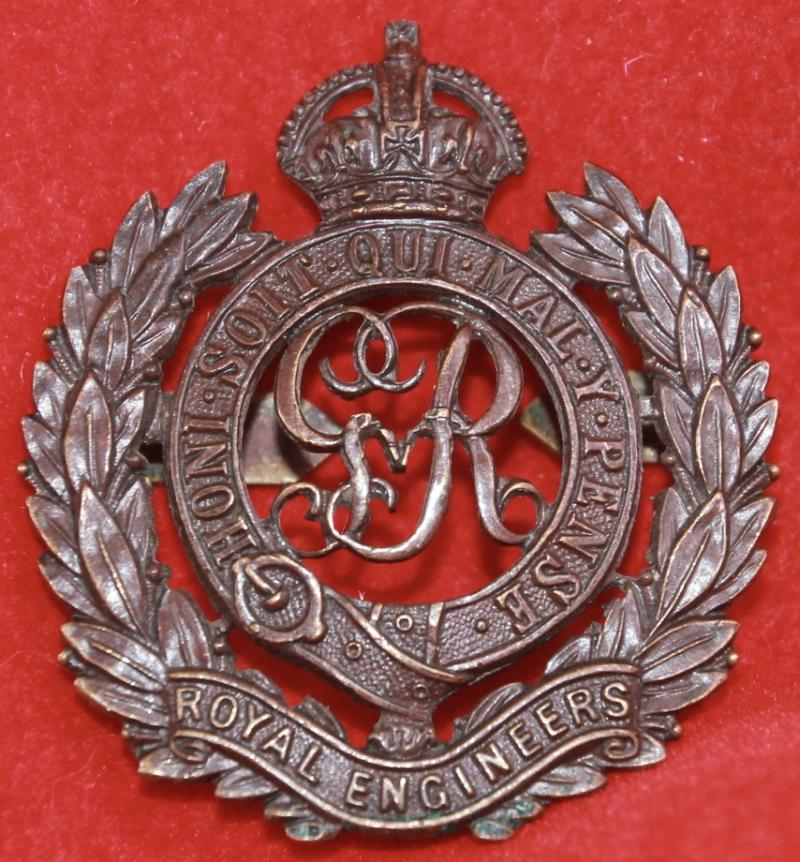 RE G5th OSD Cap Badge