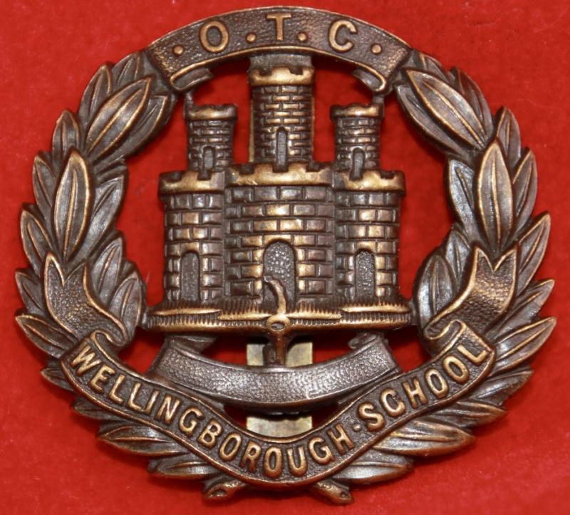 Wellingborough OTC Cap Badge