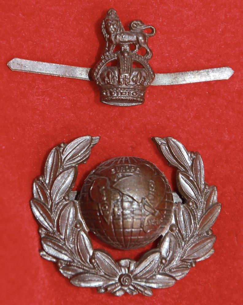 RM Officer's Beret Badge