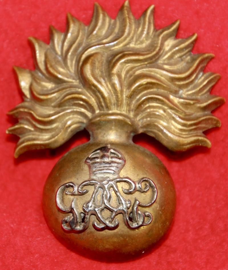 GG G6th WO's Cap Badge