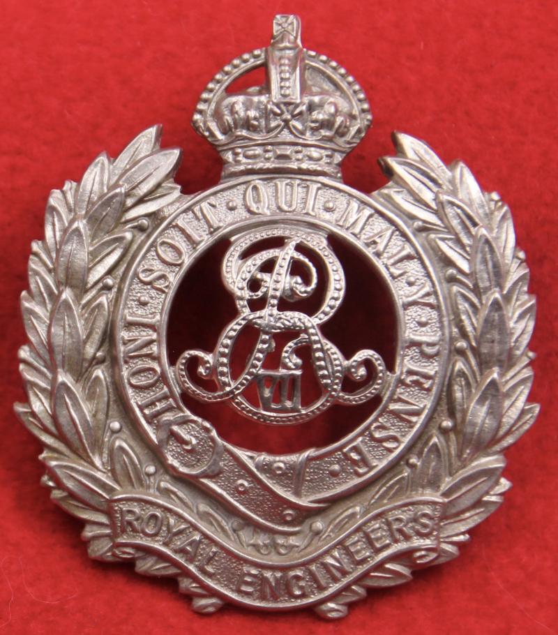 RE (Vols) Cap Badge