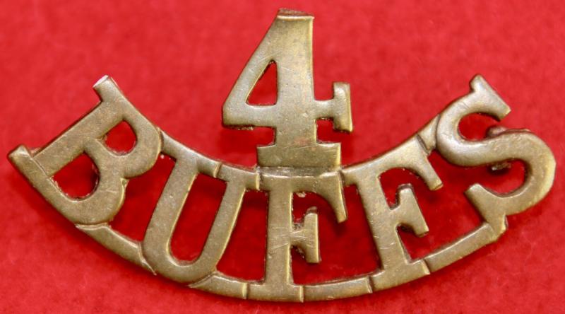 4/Buffs Shoulder Title